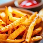 Pommes selbstgemacht aus der Heißluftfritteuse gesund und fettarm
