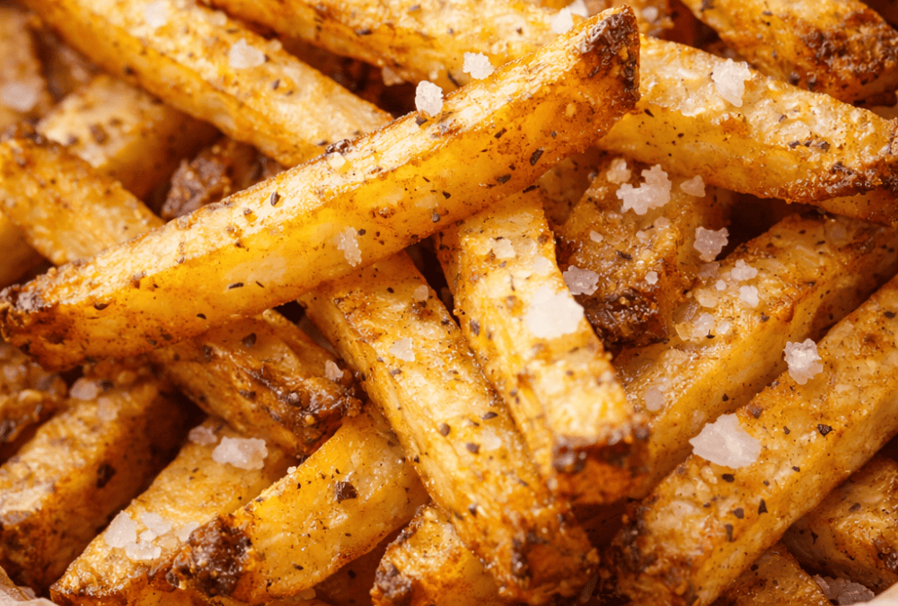 Extra knusprige und selbstgemachte Pommes aus der Heißluftfritteuse